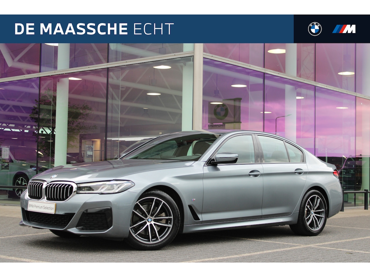 BMW 5-serie - 520i High Executive M Sport Automaat / Trekhaak / Achteruitrijcamera / Adaptieve LED / Liv - AutoWereld.nl