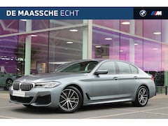 BMW 5-serie - 520i High Executive M Sport Automaat / Trekhaak / Achteruitrijcamera / Adaptieve LED / Liv