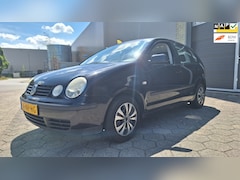 Volkswagen Polo - 1.4-16V Comfortline