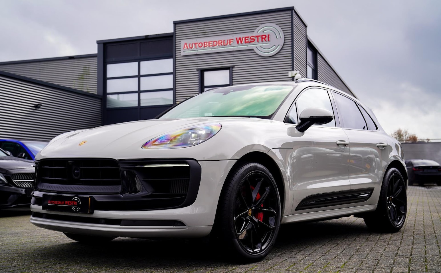 Porsche Macan - 2.9 GTS | SportChrono | Panorama | Facelift | Adaptieve Cruise | 360 Cam | 21 inch | Carbo - AutoWereld.nl