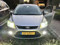 Ford Focus - 1.6 Ghia