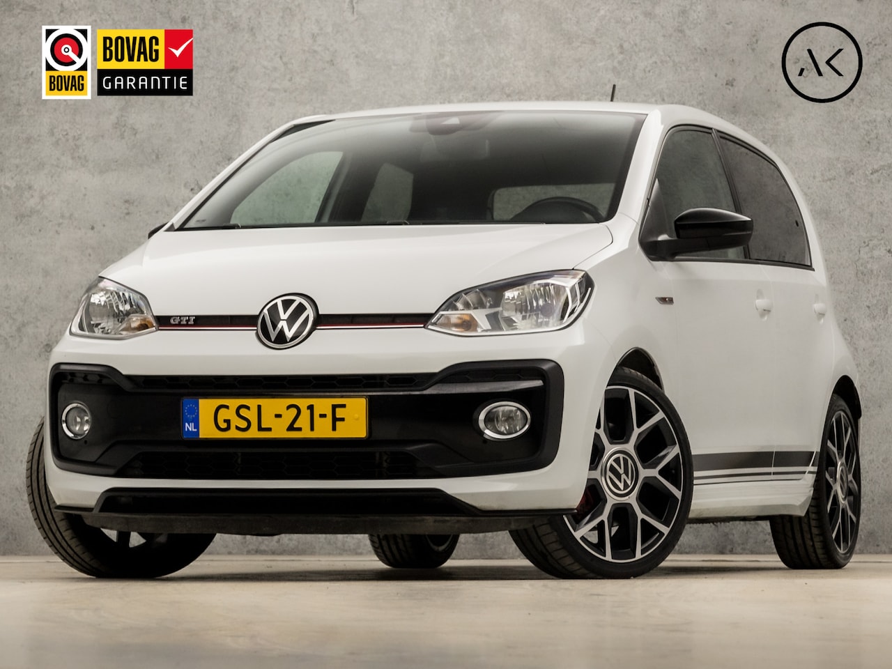 Volkswagen Up! - 1.0 TSI GTI (STOELVERWARMING, BLUETOOTH, SFEERVERLICHTING, GETINT GLAS, SPORTSTOELEN, LM V - AutoWereld.nl