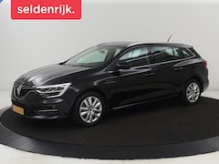 Renault Mégane - 1.3 TCe Business Zen | Trekhaak | Camera | Keyless | Carplay | Navigatie | Full LED | Clim