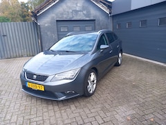 SEAT Leon ST - 1.6 TDI Ecomotive Lease Sport.Climate control, Cruise control, Navi, Elektrische ramen, Li