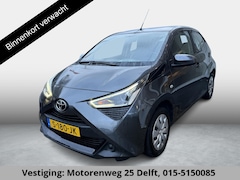 Toyota Aygo - 1.0 VVT-i X-PLAY AUTOMAAT GARANTIE TOT 10-2031 BIJNA 2022. APPLE CARPLAY & ANDROID AUTO .