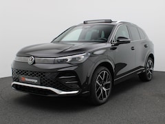 Volkswagen Tiguan - 1.5 eHybrid R-Line Edition 272PK DSG Pano-Schuifdak, Trekhaak, 360gr. camera, Adaptieve Cr