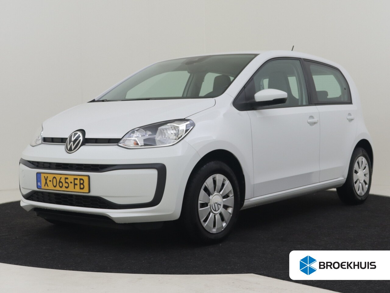 Volkswagen Up! - 1.0 l Automatische Airco l Achteruit rij camera l Parkeersensoren l Cruise Control - AutoWereld.nl