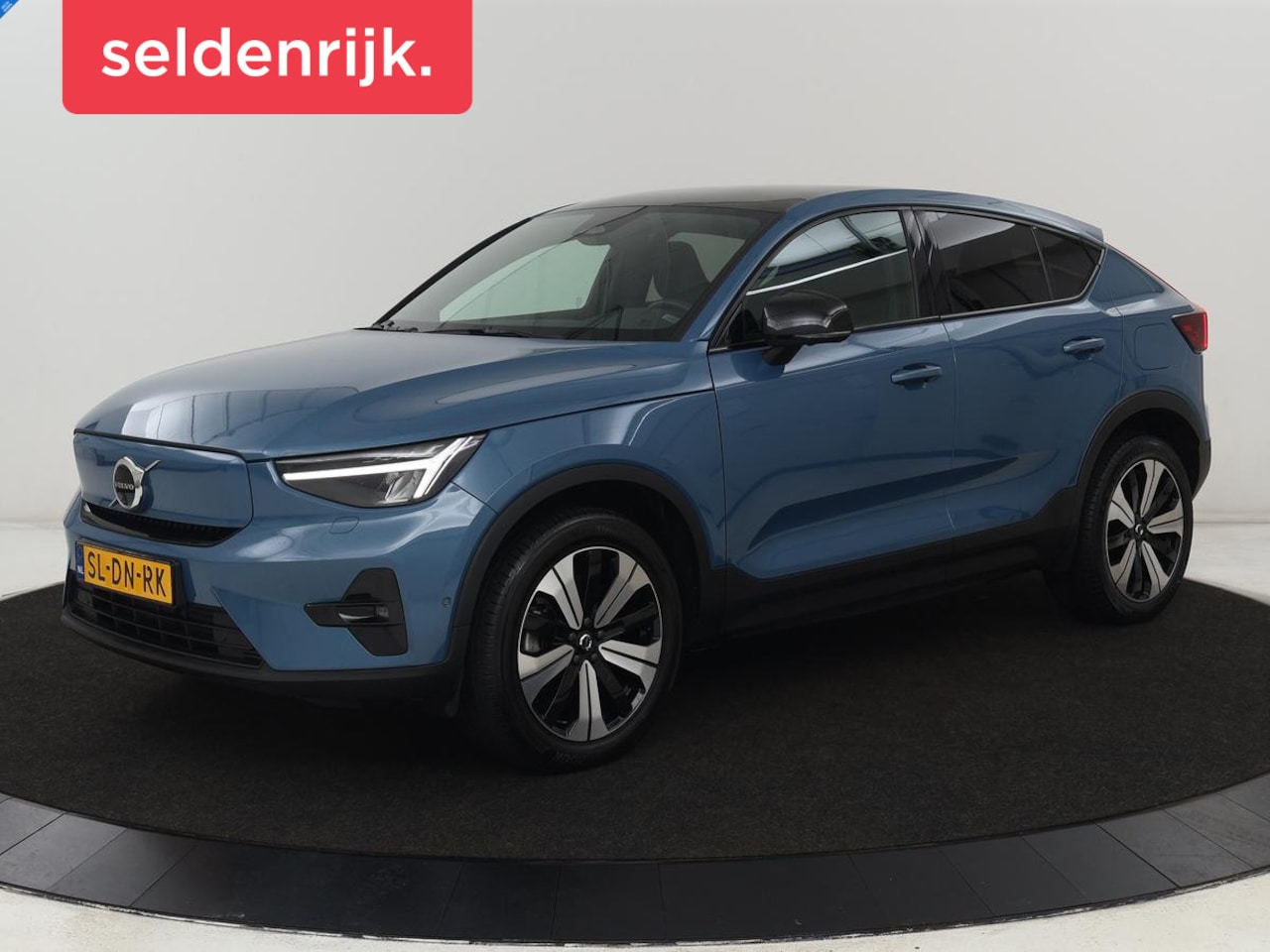 Volvo C40 - Recharge Plus 69 kWh | Panoramadak | Stoelverwarming | Harman/Kardon | Warmtepomp | Carpla - AutoWereld.nl