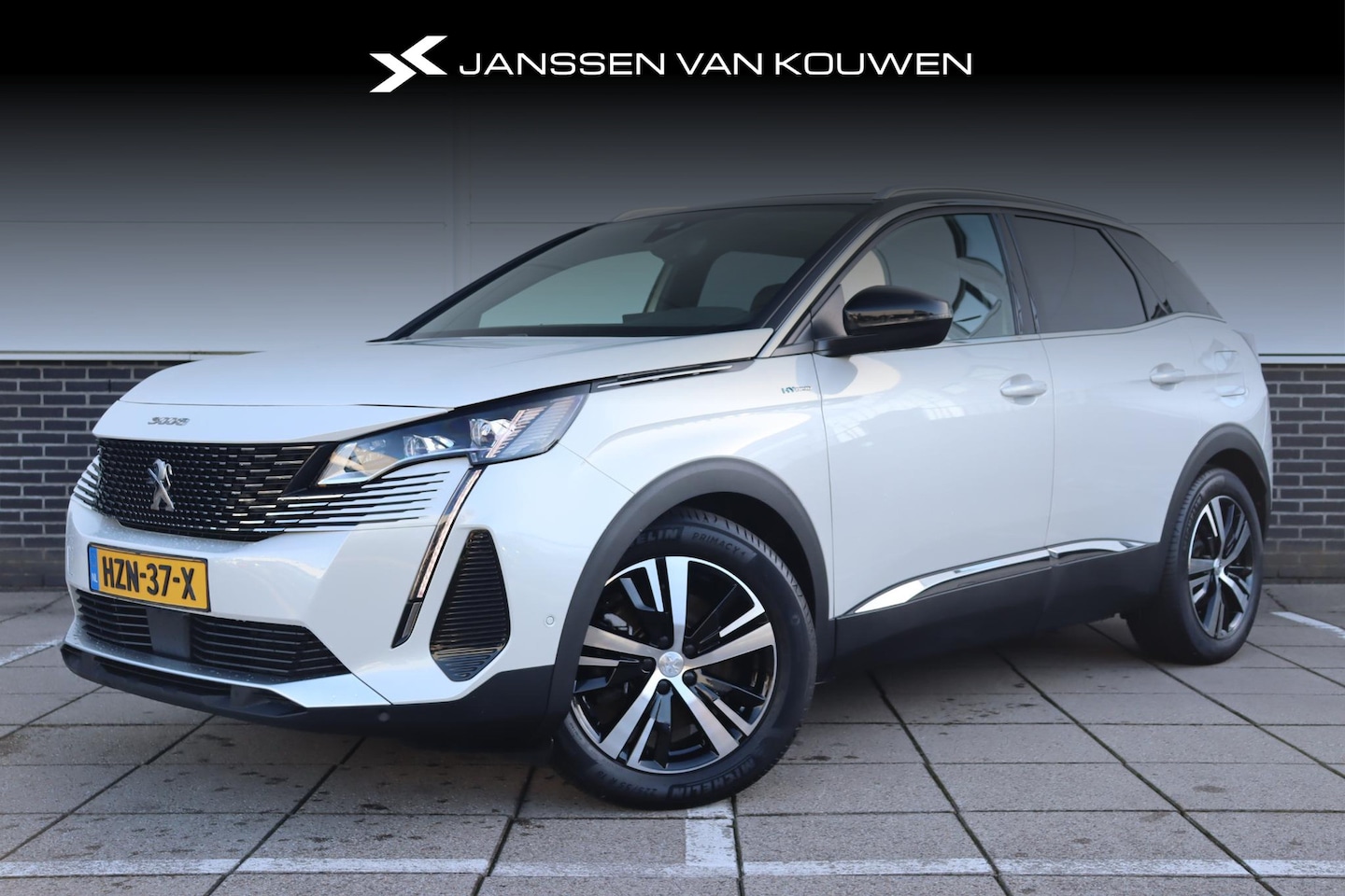 Peugeot 3008 - 1.6 HYbrid 225 GT Panoramadak Achteruitrijcamera LED Koplampen* SOH 95% - AutoWereld.nl