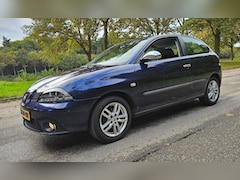 SEAT Ibiza - 1.4-16V Sport LED Schuifdak Stoelverwarming