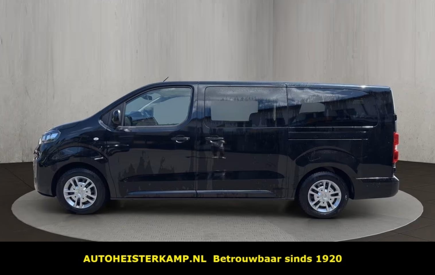 Opel Zafira-e Life - L3 XL 50 kWh 9-zitter 27.500 EX BTW Camera 2 schuifdeuren PDC - AutoWereld.nl