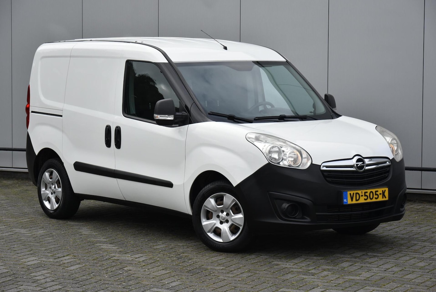 Opel Combo - 1.3 CDTi L1H1 ecoFLEX Airco Trekhaak PDC Euro 5 - AutoWereld.nl