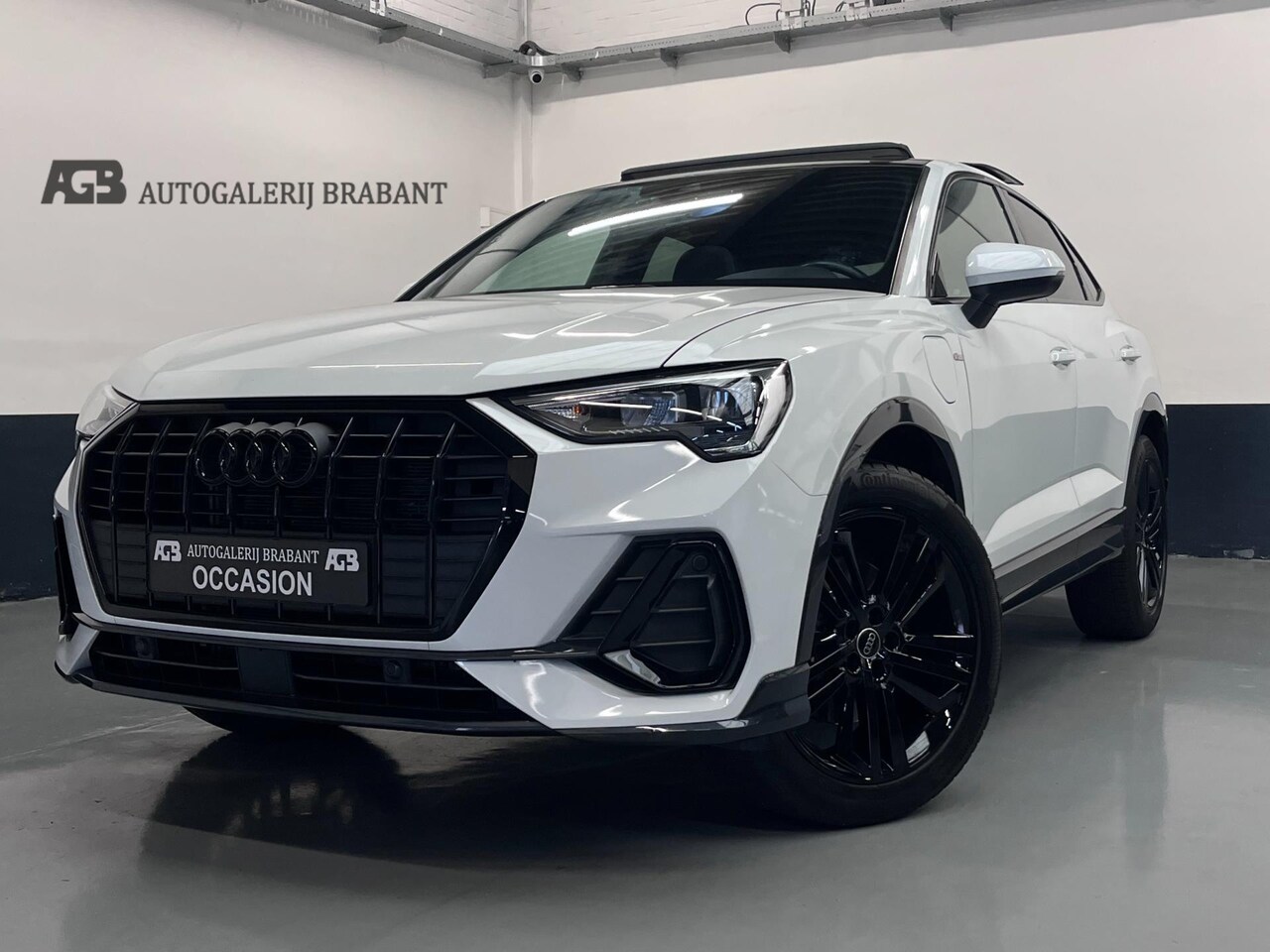 Audi Q3 Sportback - 45 TFSI e S-Line Pano/ACC/Carplay - AutoWereld.nl
