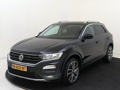 Volkswagen T-Roc - 1.0 TSI Style | Navigatie | Adaptieve cruise control | CarPlay | Parkeersensoren | Draadlo