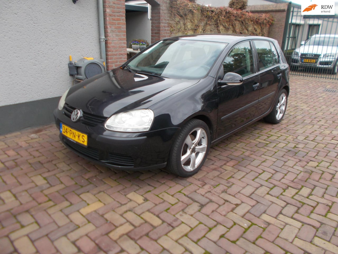 Volkswagen Golf - 1.6 FSI loop /sloop 699 euro motor niet goed - AutoWereld.nl