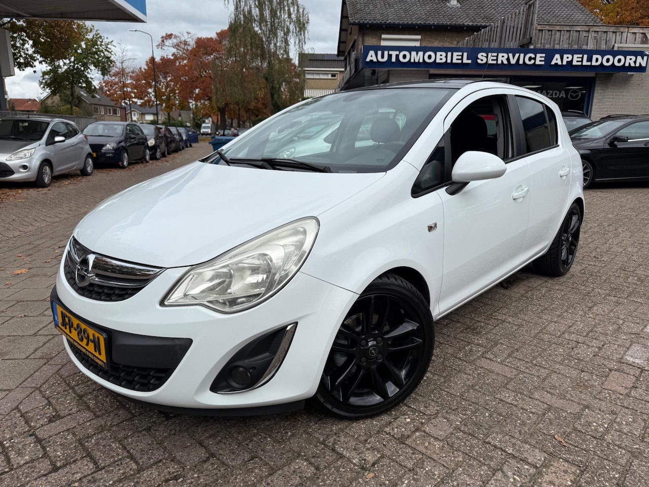 Opel Corsa - 1.4-16V '111' Edition *SCHUIFDAK*STOELVERW.*5DRS*AIRCO*STUURVERW.*PDC* - AutoWereld.nl