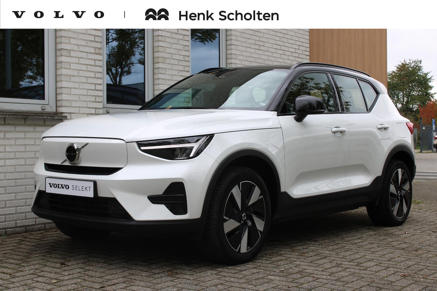 Volvo XC40 - Single Motor Extended Range Plus 82 kWh | All-Season banden | Blind Spot | Semi Elek. Trek - AutoWereld.nl