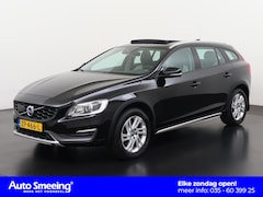 Volvo V60 Cross Country - 2.0 D4 AWD Summum | Trekhaak | Panoramadak | Sensus Audio | Zondag Open