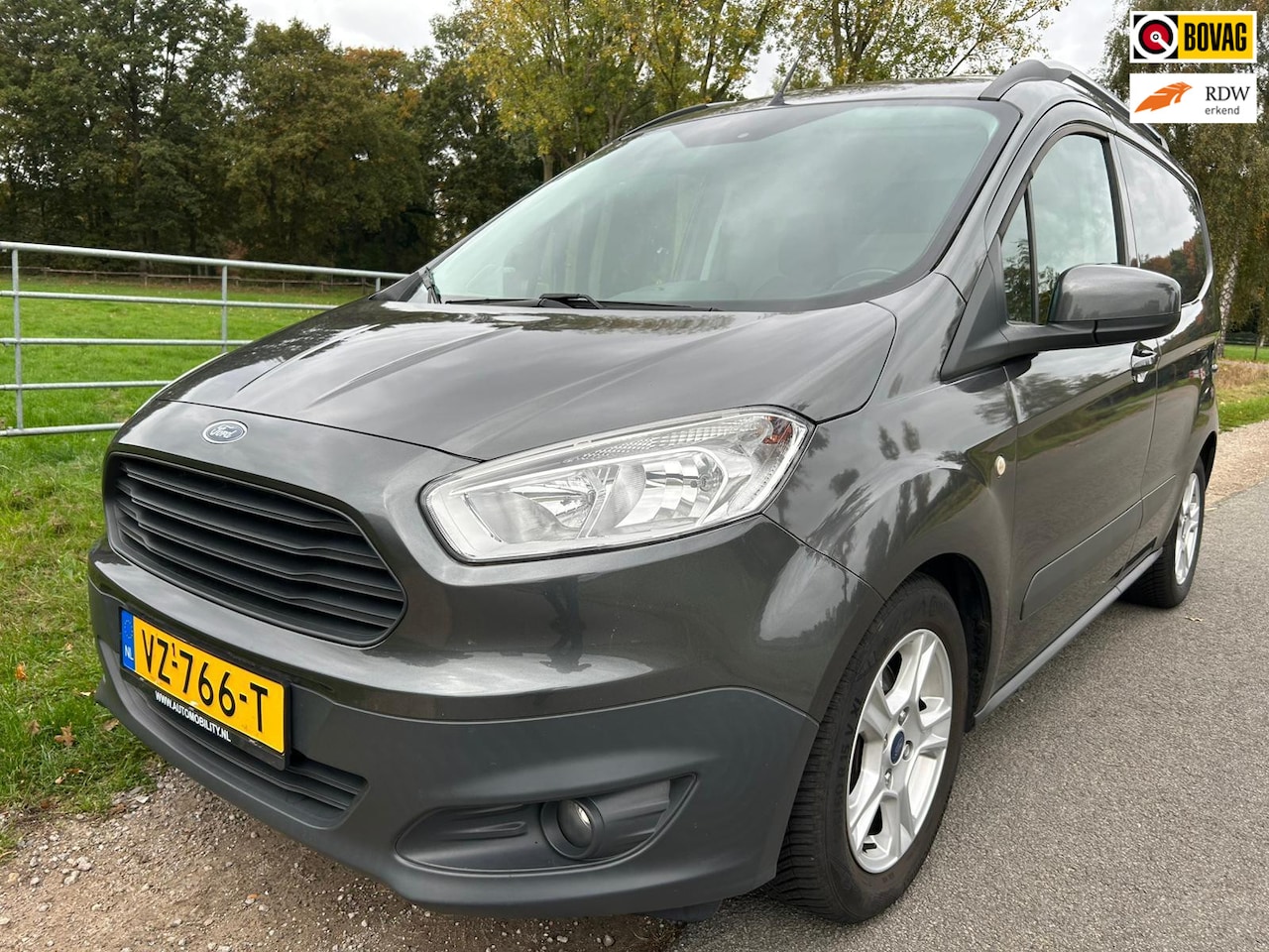 Ford Transit Courier - 1.5 TDCI Trend MARGE airco cruise EURO 6 keurig nette bus - AutoWereld.nl