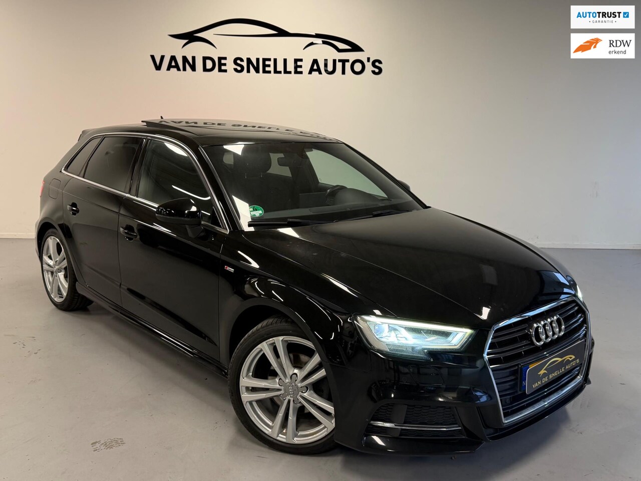 Audi A3 Sportback - 1.4 TFSI CoD Sport S Line Edition DSG/B&O/VIRTUAL/PANO - AutoWereld.nl
