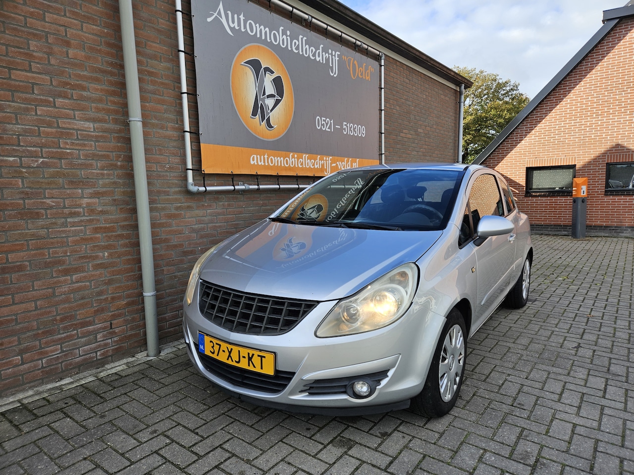 Opel Corsa - 1.4-16V Business 1.4-16V Business - AutoWereld.nl