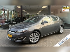 Opel Astra - 1.4 Turbo Cosmo 140pk AUTOMAAT | AIRCO | TREKHAAK | NAP