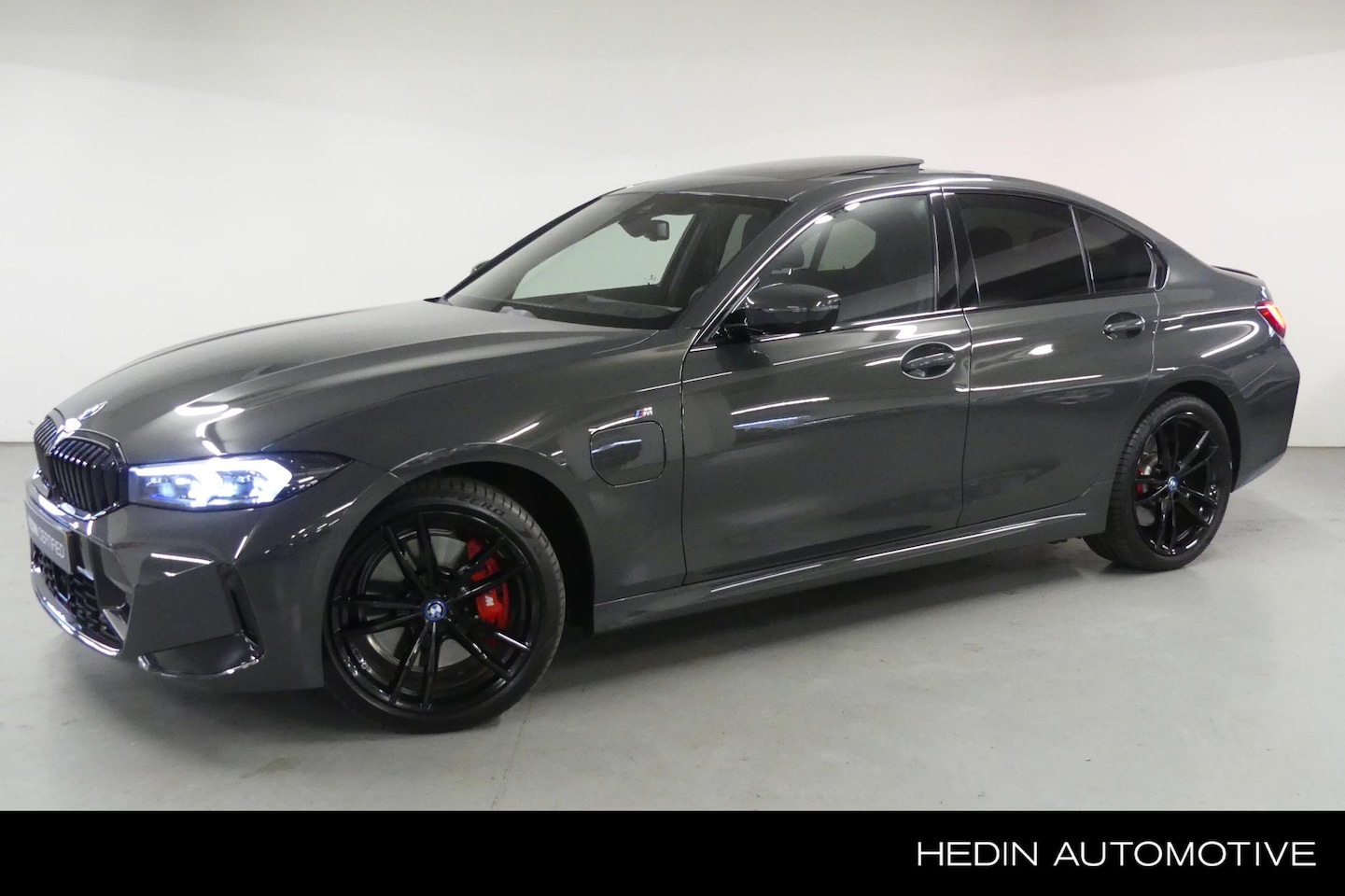 BMW 3-serie - 320e | M Sportpakket Pro | Entertainment Pack | Comfort Pack | Innovation Pack | Travel Pa - AutoWereld.nl