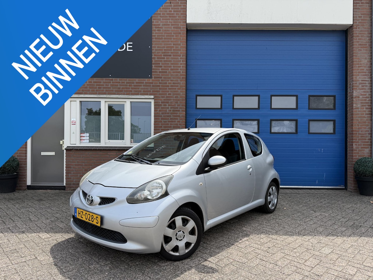 Toyota Aygo - 1.0-12V Access Airco | Apple CarPlay | Android Auto | Bluetooth | APK t/m 02/2026 | Zeer z - AutoWereld.nl