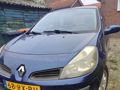 Renault Clio - 1.2-16V Team Spirit