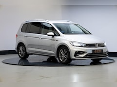 Volkswagen Touran - 1.5 TSI Highline Business R 7p | Trekhaak |