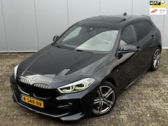 BMW 1-serie - 118i M SPORT EXECUTIVE EDITION PANORAMADAK CARPLAY DAB+ ORIGINEEL NEDERLANDS LED