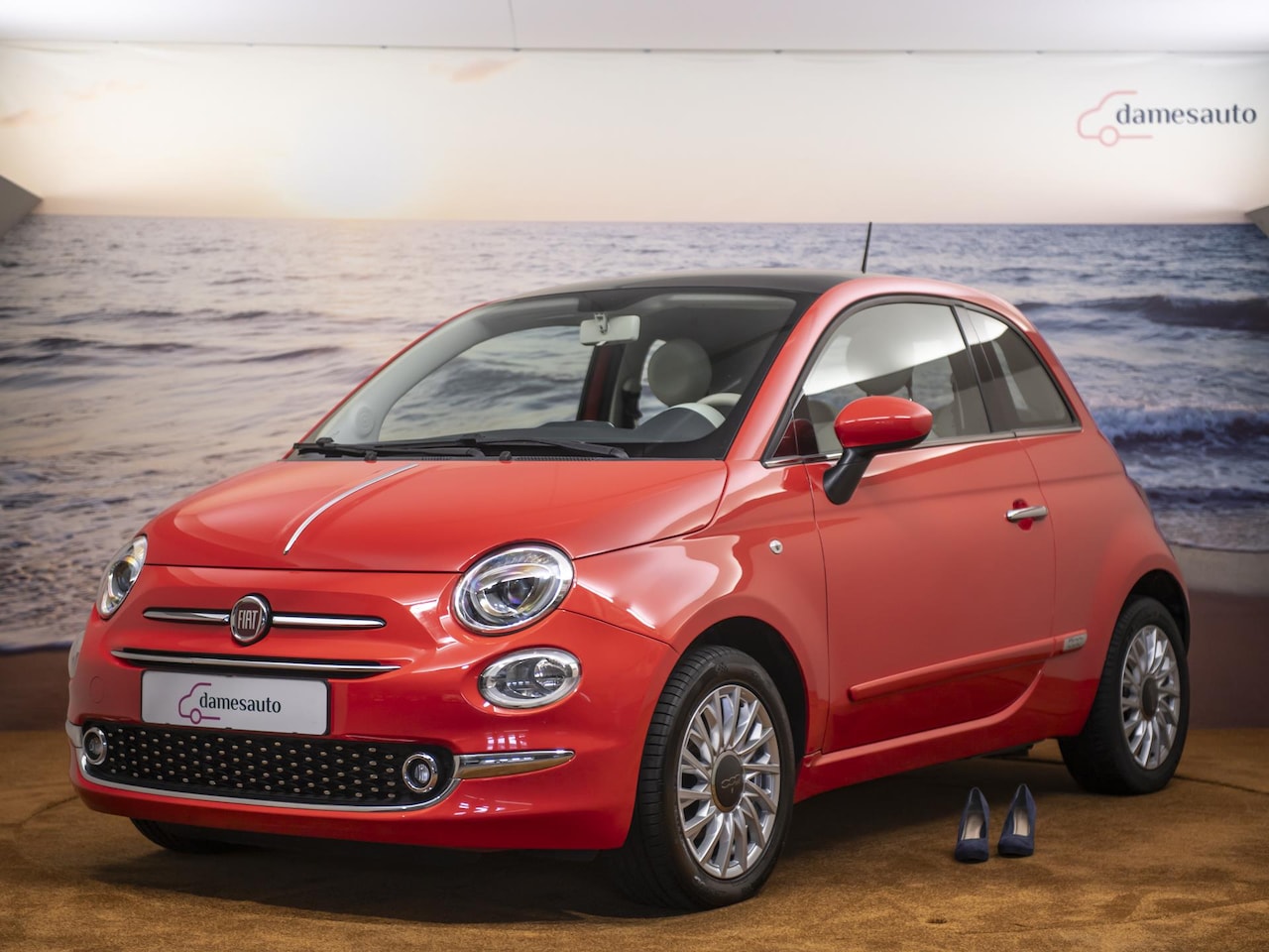 Fiat 500 - 1.2 Lounge Koraalrood, Navigatie, nwe distr. riem, incl garantie. - AutoWereld.nl