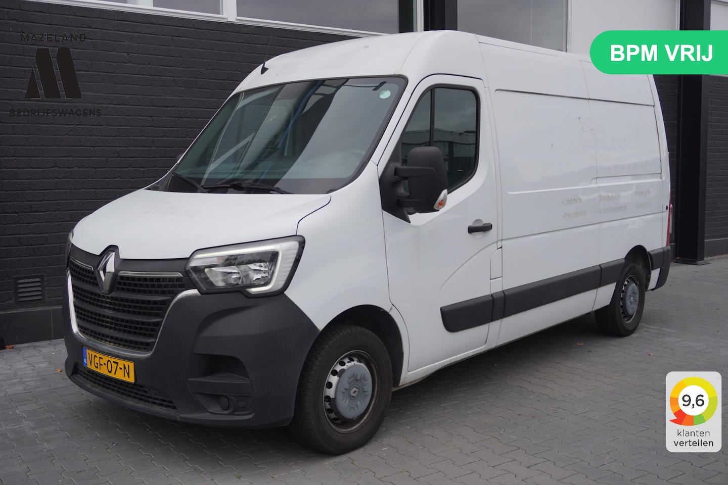 Renault Master - 2.3 dCi 135PK L2H2 EURO 6 - Airco - Navi - Cruise - € 13.950,- Excl. - AutoWereld.nl