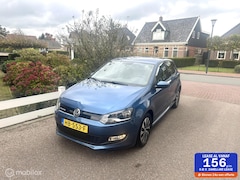 Volkswagen Polo - 1.0 TSI 95 PK BlueMotion 5-DEURS EDITION AIRCO CARPLAY NAVIGATIE CRUISE CONTROLE ZEER ZUIN