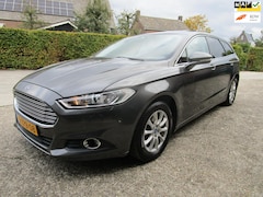 Ford Mondeo Wagon - 1.5 Trend pano, clima trekhaak, lm, mooi