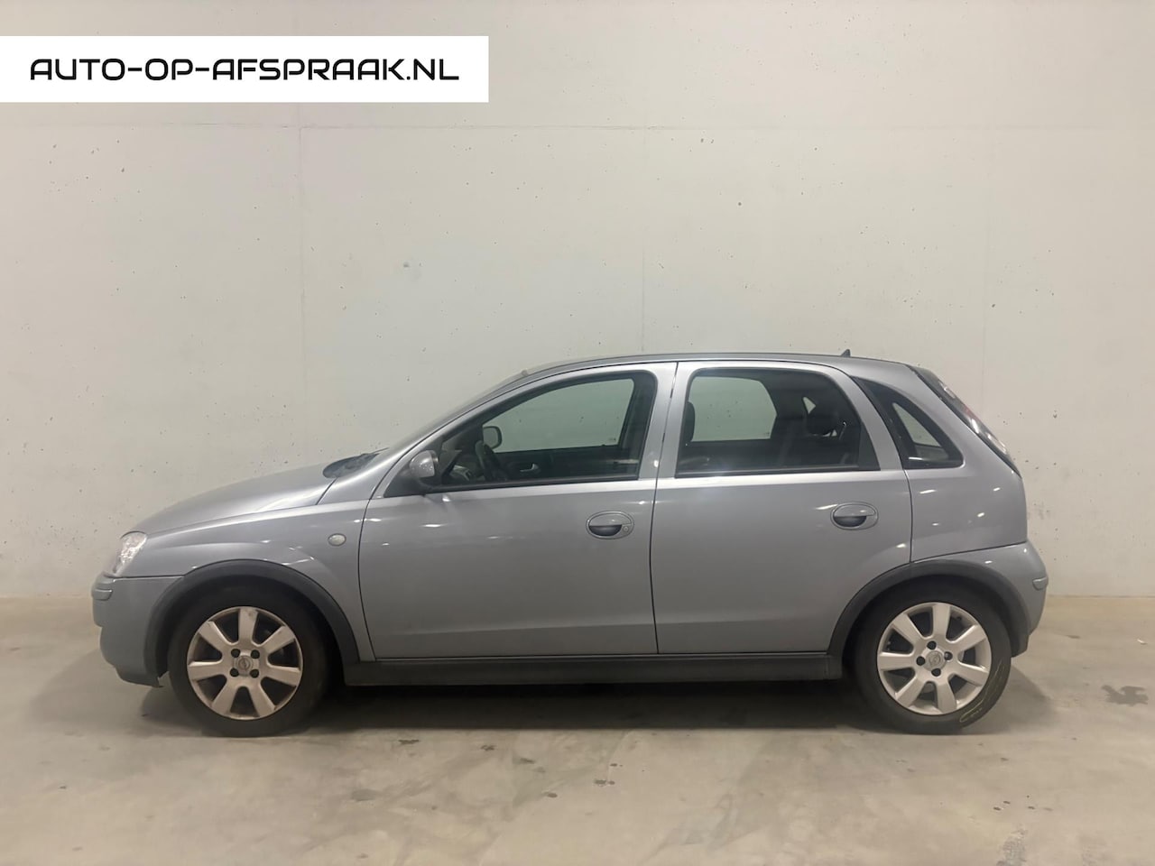 Opel Corsa - 1.2-16V Silverline 5drs Airco APK NAP - AutoWereld.nl