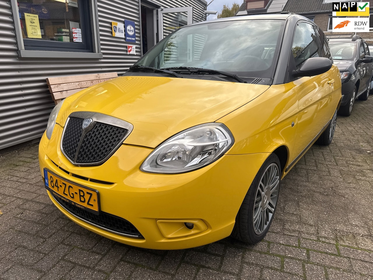 Lancia Y(psilon) - Ypsilon 1.4-16V Sport - AutoWereld.nl
