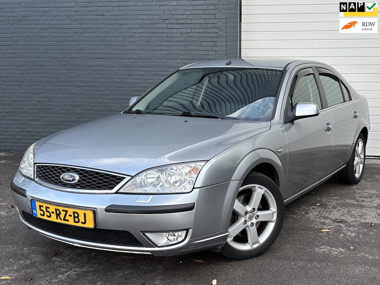 Ford Mondeo - 2.0-16V Platinum AUTOMAAT/LEDER/CLIMA/CRUISE/PDC/LMV - AutoWereld.nl