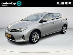 Toyota Auris - 1.6 Aspiration | Licht metalen velgen | Cruise control | Bluetooth | Parkeercamera achter