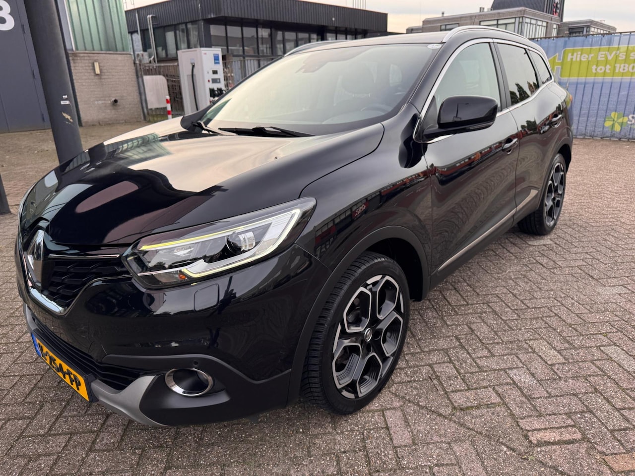 Renault Kadjar - 1.2 TCe Extase / Pano'dak / Trekhaak / LED / Navi - AutoWereld.nl