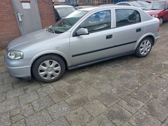 Opel Astra - 1.6-16V Edition