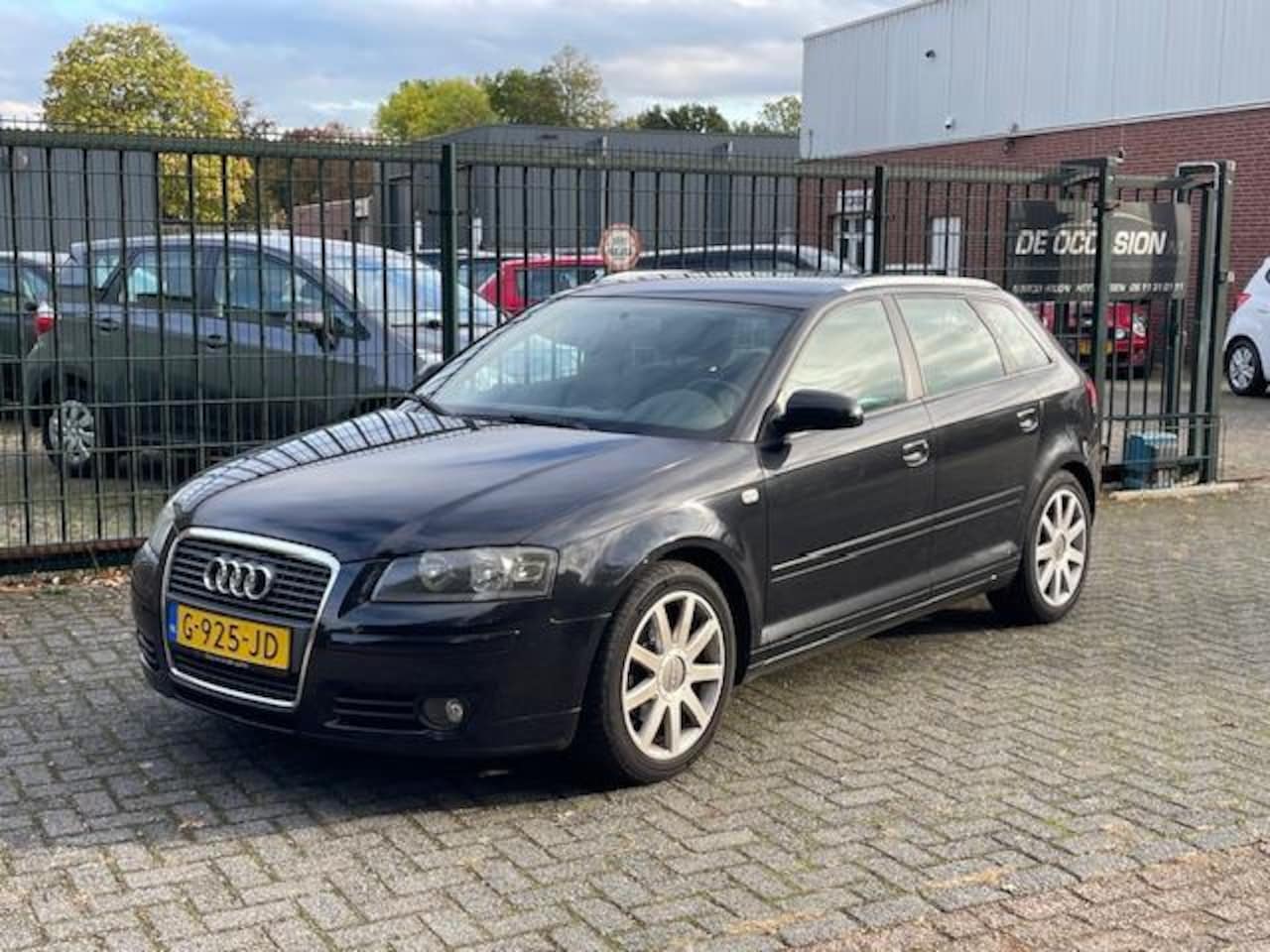 Audi A3 Sportback - 1.6 FSI Attraction 1.6 FSI Attraction - AutoWereld.nl