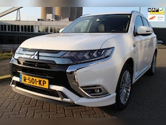 Mitsubishi Outlander - 2.4 PHEV S-Edition_HALF LEDER_CAMERA_NETTE AUTO