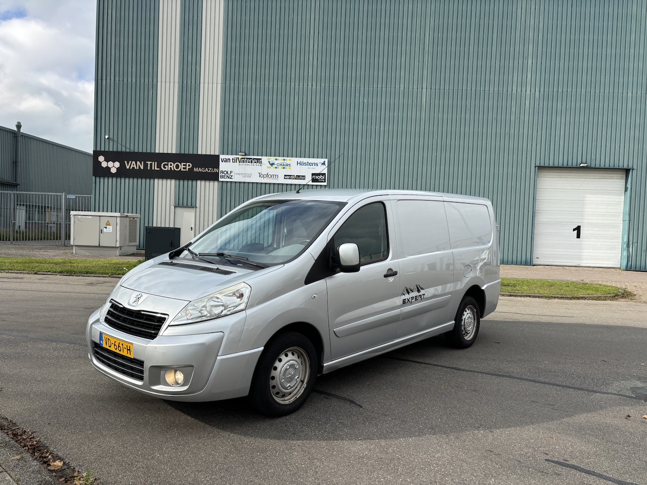 Peugeot Expert - 229 2.0 HDI L2H1 Profit+ 6-Bak 130 PK. 3-Persoons !!! Als nieuw rijdende bus !! - AutoWereld.nl