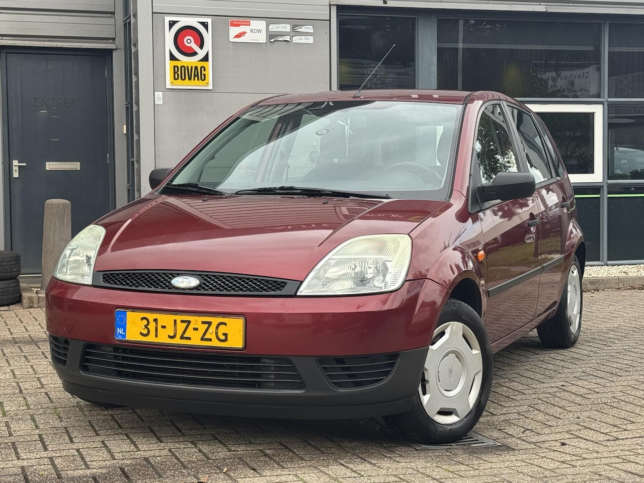 Ford Fiesta - 1.3 Core | Nieuwe APK | Inruilkoopje - AutoWereld.nl