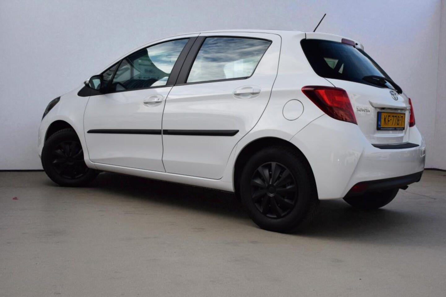 Toyota Yaris - 1.0 VVT-i Aspiration 1.0 VVT-i Aspiration, zeer net, goed onderhouden, Airco, Elek. pakket