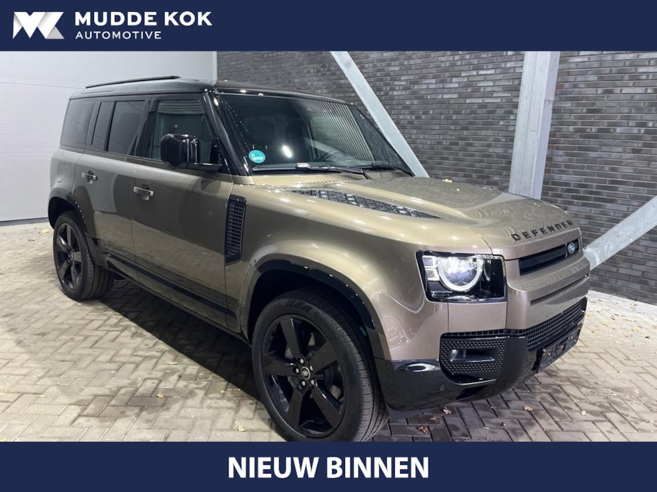 Land Rover Defender 110 - P300e X-Dynamic HSE | Head-Up | ClearSight | Trekhaak | Black Pack | 22 Inch - AutoWereld.nl