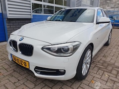 BMW 1-serie - 118i Business+ Automaat