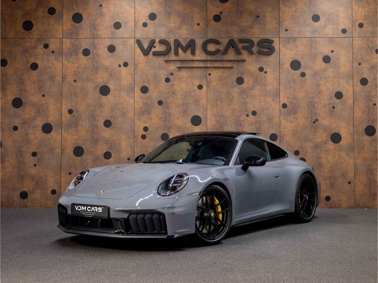 Porsche 911 - 3.6 T-Hybrid Carrera 4 GTS | Stoelventilatie | 18-weg | ACC | BOSE | Pano | 360° | - AutoWereld.nl