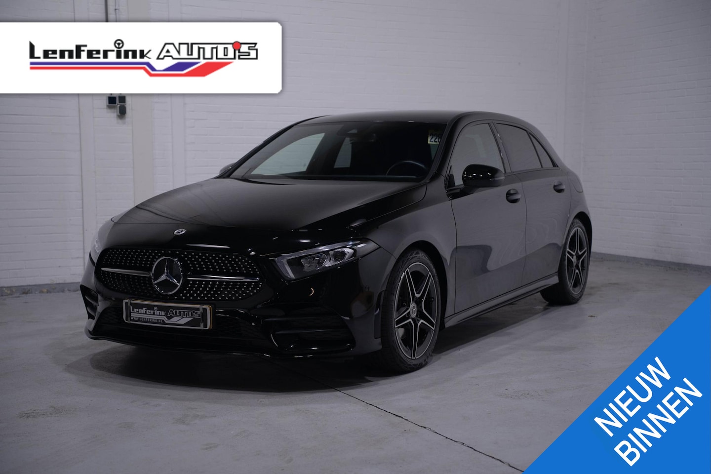 Mercedes-Benz A-klasse - 180 Business Solution AMG NAP 1e eigen. led-verlichting v+a navi PDC v=a ambiente verlicht - AutoWereld.nl